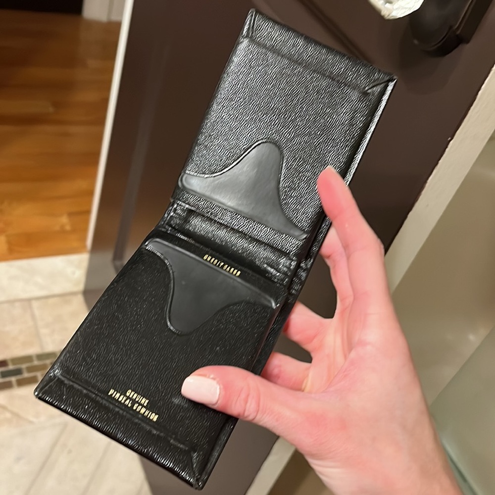 Genuine pin seal cowhide credit card holder and wallet